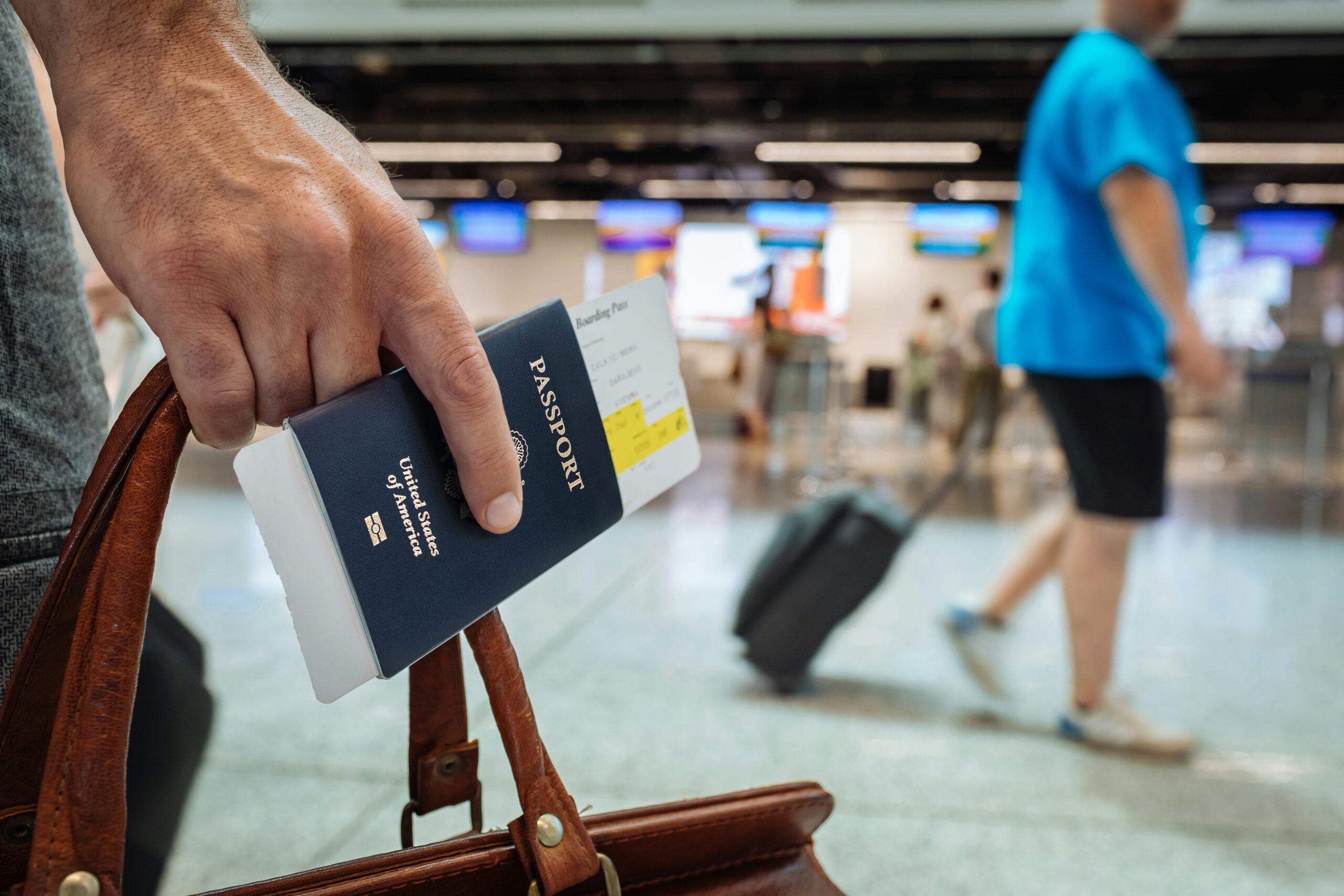 pro tips to travel light